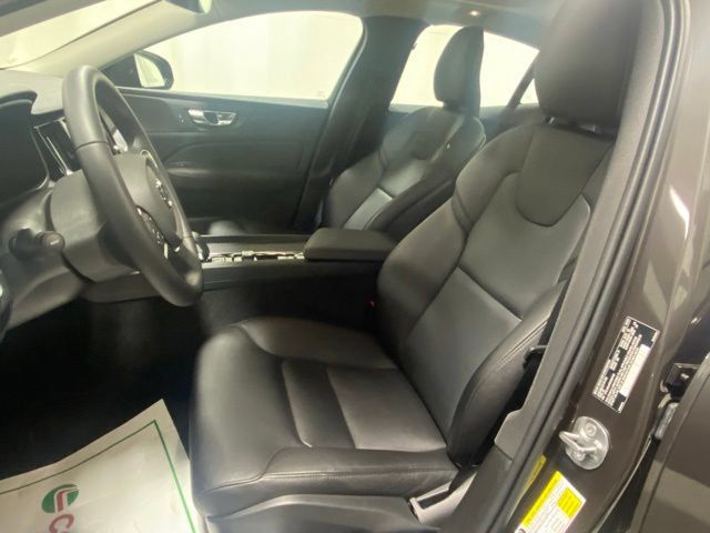 Used 2025 Volvo S60 B5 Core AWD/4WD image 11
