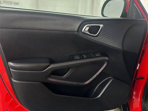 Used 2020 Kia Soul S image 8
