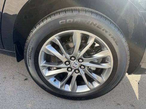 Used 2023 Buick Enclave Avenir w/ Avenir Technology Package image 33