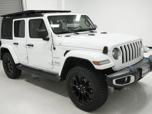 Used 2023 Jeep Wrangler Sahara w/ Cold Weather Group image 3