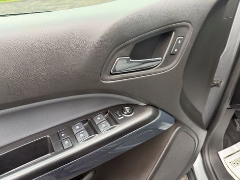 Used 2022 Chevrolet Colorado Z71 AWD/4WD image 10