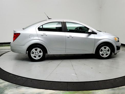 Used 2014 Chevrolet Sonic LS FWD image 4