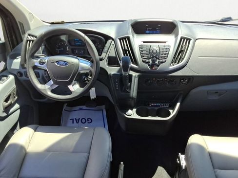 Used 2019 Ford Transit 350 XLT RWD image 9