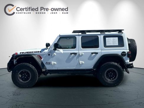 Used 2022 Jeep Wrangler Unlimited Rubicon w/ LED Lighting Group AWD/4WD image 7