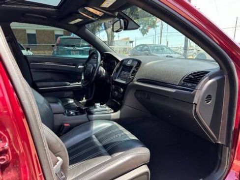 Used 2020 Chrysler 300 S RWD image 17