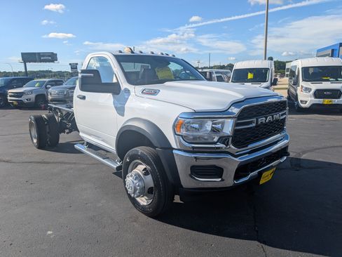 Used 2024 RAM 4500 Tradesman w/ Safety Group AWD/4WD image 2