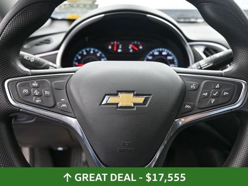Used 2024 Chevrolet Malibu LT image 32
