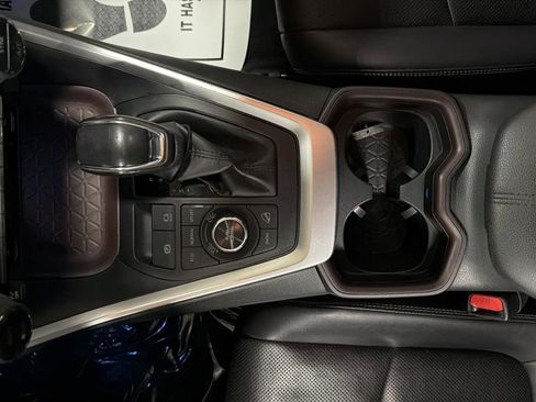 Used 2019 Toyota RAV4 Limited w/ Cold Weather Package AWD/4WD image 20