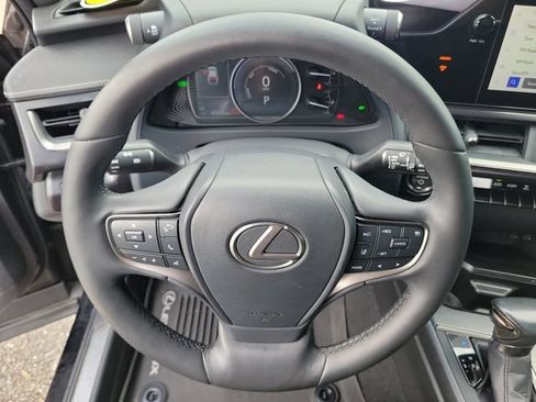 Used 2024 Lexus UX 250h FWD w/ Premium Package image 28
