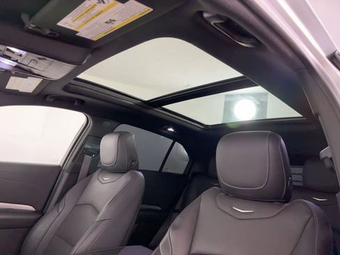Used 2019 Cadillac XT4 Premium Luxury image 15