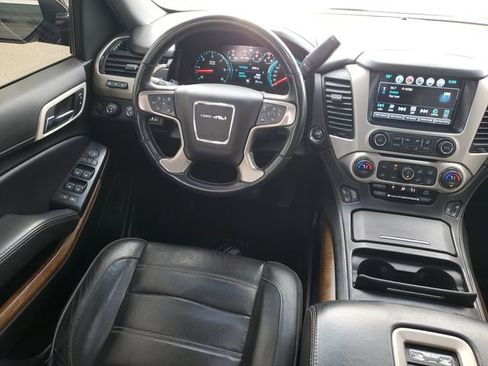 Used 2020 GMC Yukon XL Denali w/ Open Road Package image 15