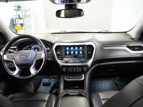 Used 2020 GMC Acadia SLT w/ Driver Alert Package II image 20