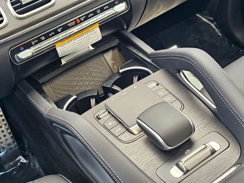 New 2026 Mercedes-Benz GLS 450 4MATIC image 33