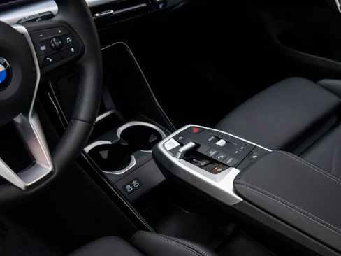 Certified 2025 BMW X2 xDrive28i w/ Premium Package image 13