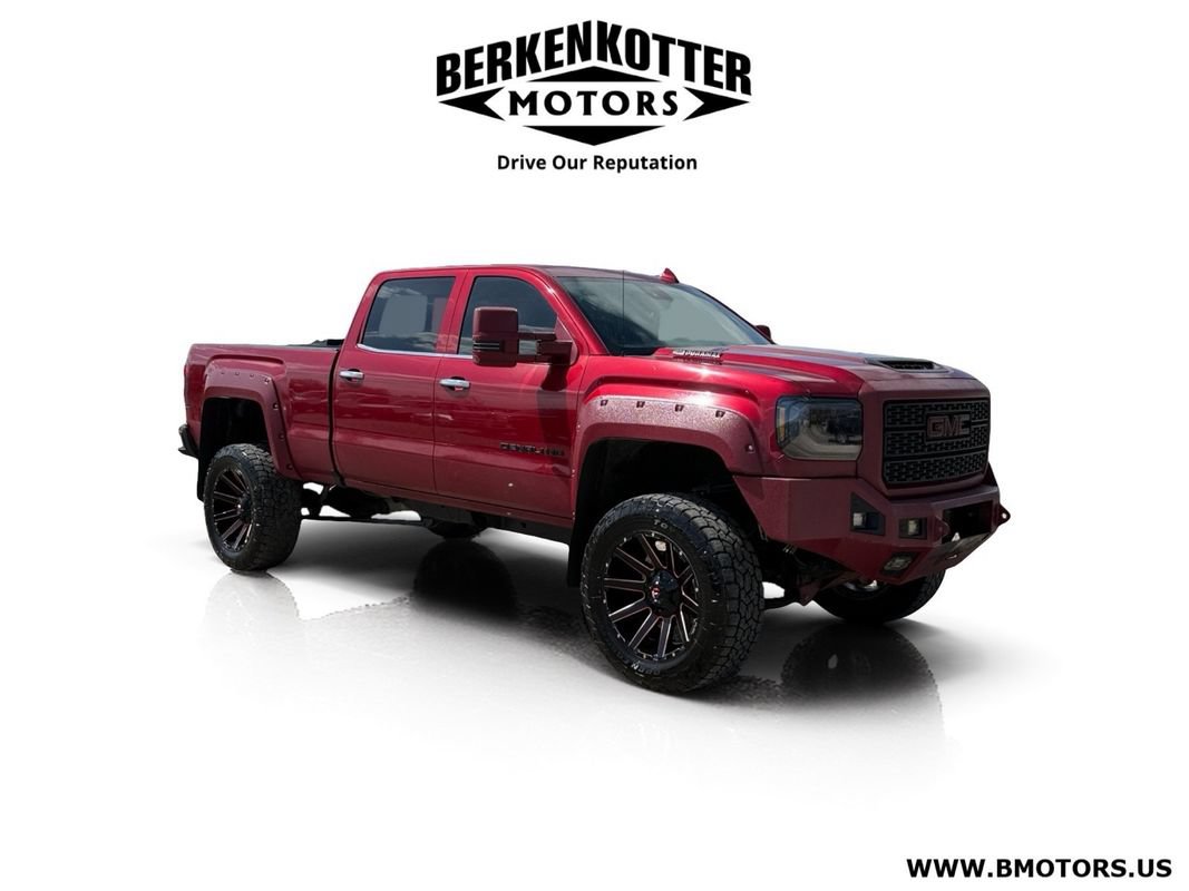 Used 2019 GMC Sierra 2500 Denali AWD/4WD image 1