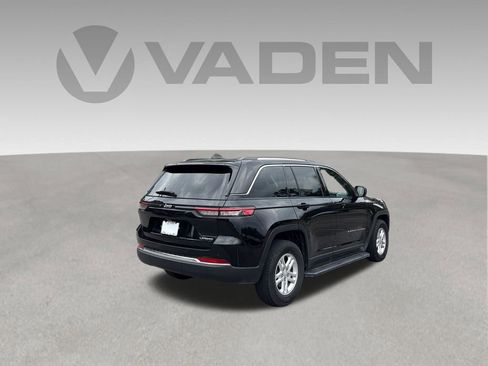 Used 2023 Jeep Grand Cherokee Laredo RWD image 27