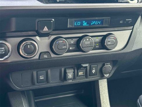 Used 2023 Toyota Tacoma TRD Off-Road image 32