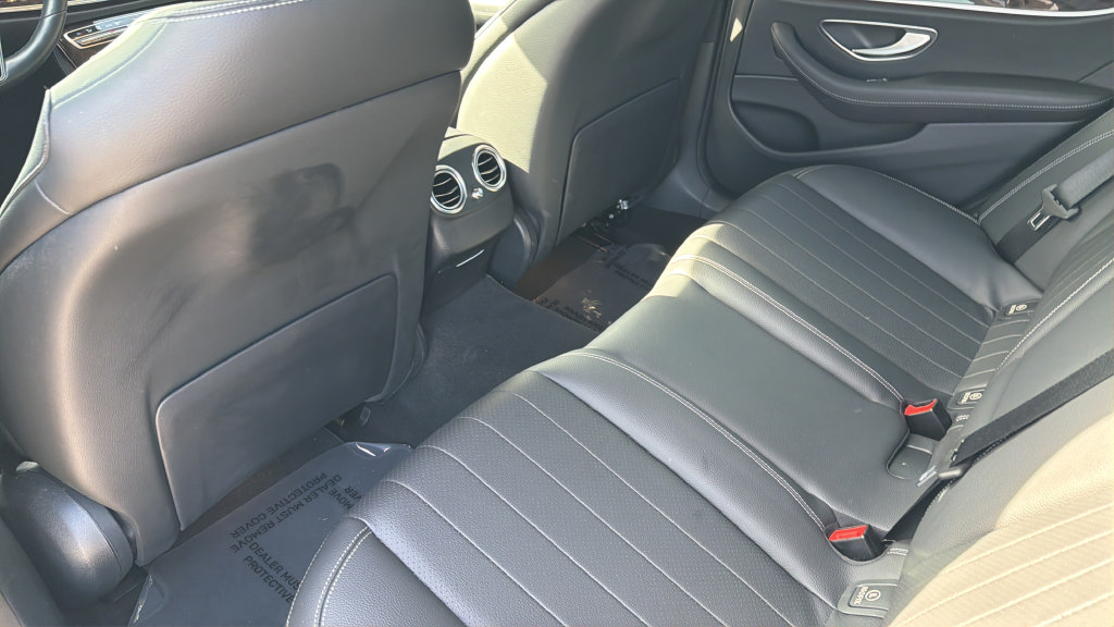 Used 2022 Mercedes-Benz E 350 Sedan image 24