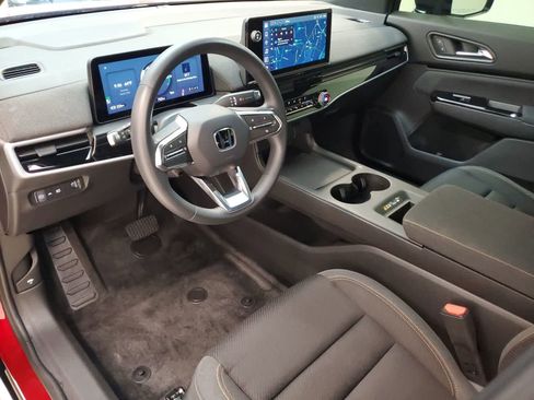 Used 2024 Honda Prologue EX image 2