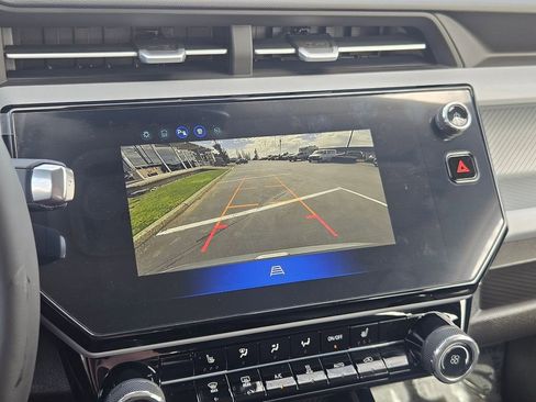 New 2027 Chevrolet Bolt LT w/ Comfort Package image 18