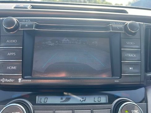 Used 2015 Toyota RAV4 XLE AWD/4WD image 27
