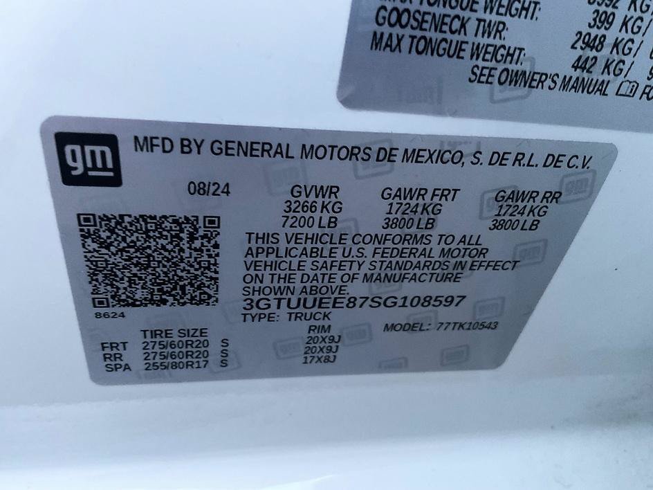 Used 2025 GMC Sierra 1500 AT4 w/ Technology Package AWD/4WD image 31