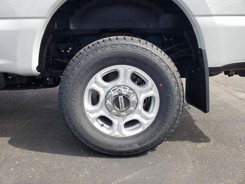 New 2026 Ford F350 XLT w/ FX4 Off-Road Package AWD/4WD image 12