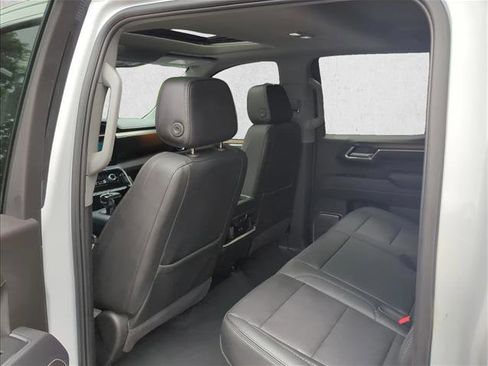 Used 2025 GMC Sierra 1500 Denali w/ Denali Reserve Package AWD/4WD image 14
