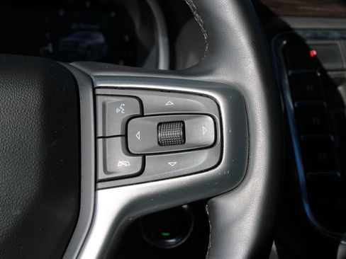 Used 2023 Chevrolet Suburban LT w/ Luxury Package RWD image 29