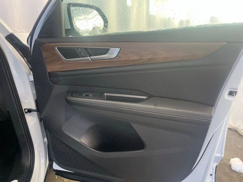 New 2026 Volkswagen Atlas SE image 11