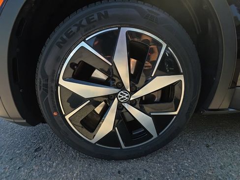 Used 2023 Volkswagen ID.4 Pro S AWD/4WD image 26