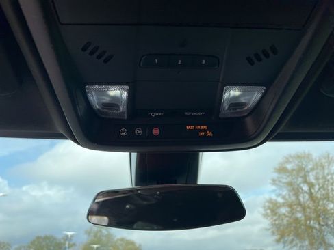 Certified 2023 Cadillac XT5 Luxury w/ LPO, Floor Liner Package image 28