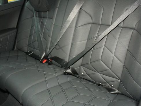 Used 2025 BMW i7 xDrive60 image 22