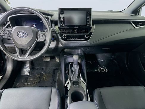 Used 2022 Toyota Corolla XSE image 18