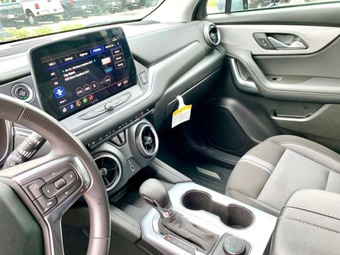 Used 2024 Chevrolet Blazer LT w/ Convenience Package FWD image 38