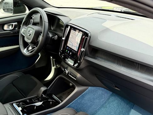 Certified 2023 Volvo C40 P8 Recharge Ultimate AWD/4WD image 15