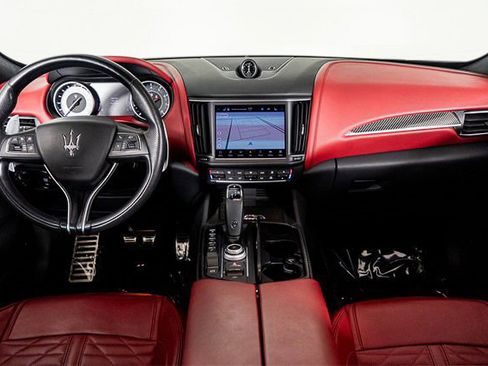 Used 2022 Maserati Levante Modena image 41