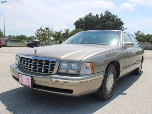 Used 1999 Cadillac De Ville D'Elegance FWD image 2