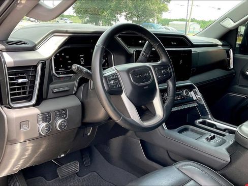 Used 2024 GMC Sierra 2500 Denali w/ Denali Reserve Package AWD/4WD image 14