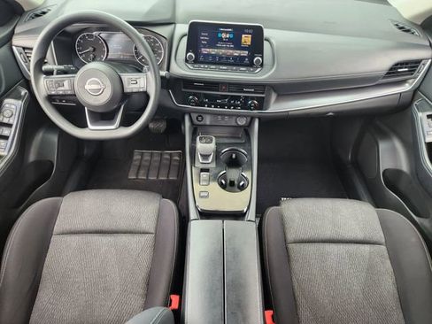 Used 2024 Nissan Rogue SV image 20