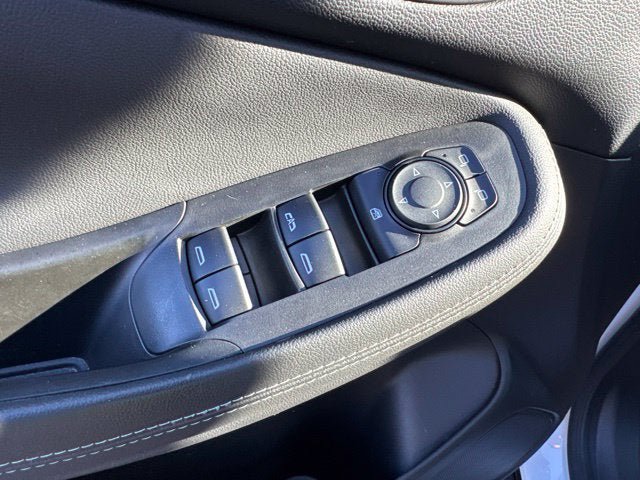 Used 2024 Buick Encore GX Sport Touring w/ Comfort Package FWD image 9