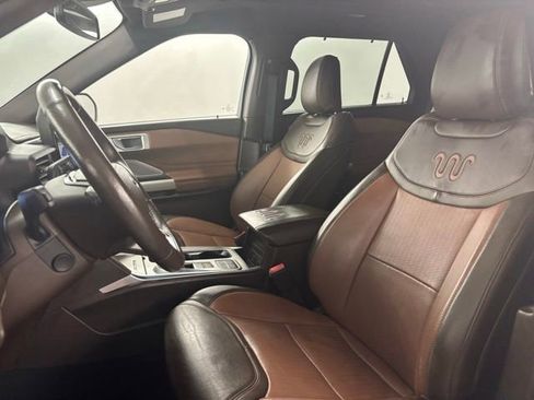 Used 2022 Ford Explorer King Ranch w/ Technology Package RWD image 18