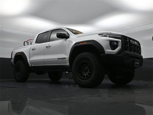 New 2024 GMC Canyon AT4X w/ AT4X AEV Edition image 21