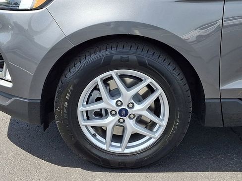 Certified 2022 Ford Edge SEL w/ Convenience Package AWD/4WD image 8