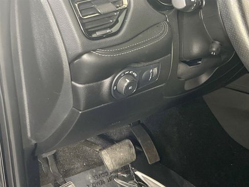 Used 2022 Dodge Durango GT image 10