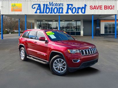 Used 2021 Jeep Grand Cherokee Laredo