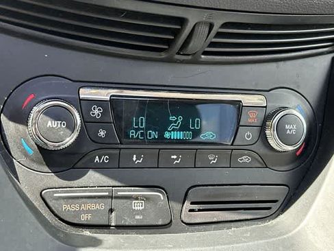 Used 2015 Ford Escape SE w/ Equipment Group 201A AWD/4WD image 16