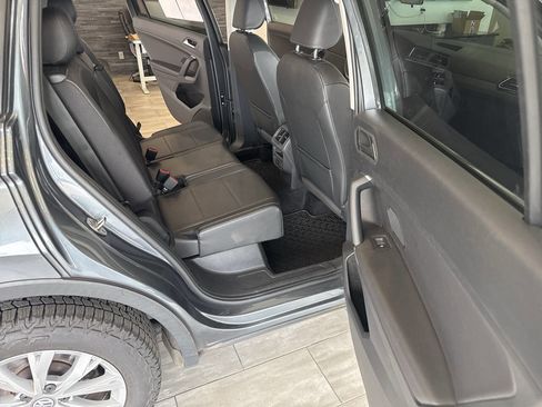 Used 2019 Volkswagen Tiguan SE image 24