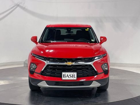 Used 2025 Chevrolet Blazer LT AWD/4WD image 9