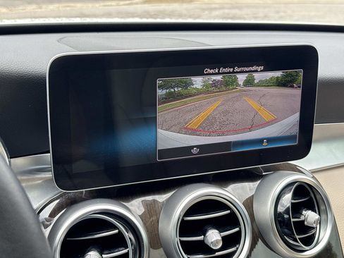 Used 2019 Mercedes-Benz C 300 Sedan image 22